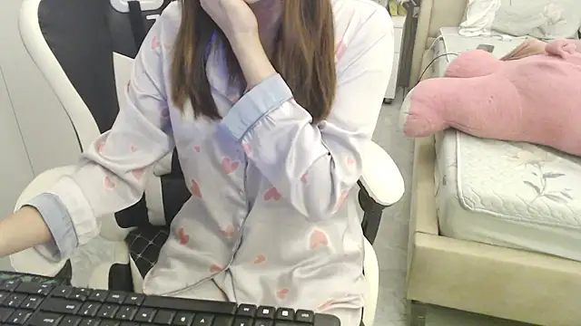 Hanako love online show from 02-27-25, 03:37