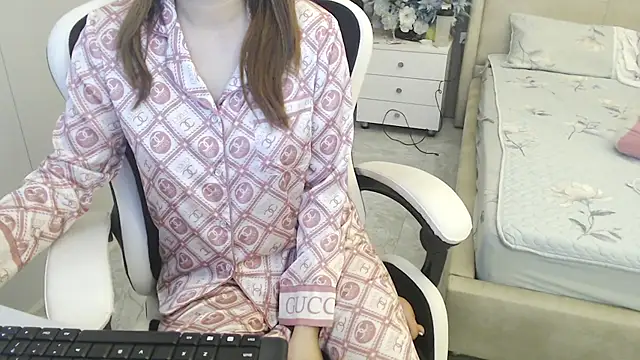 Hanako love online show from 03-01-25, 03:32