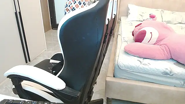 Hanako love online show from 03-05-25, 04:13