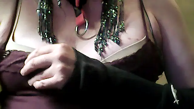 Snapshot of sissy_sarah69 chatting on 10-20-25, 11:32 sissy sarah69 online show from 10-20-25, 11:32