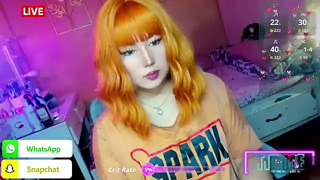 Snapshot of HOTnWILDalice chatting on 10-13-25, 01:38 HOTnWILDalice online show from 10-13-25, 01:38