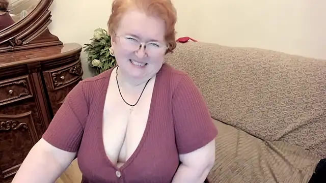 leiamillersonn online show from 11-05-25, 05:24