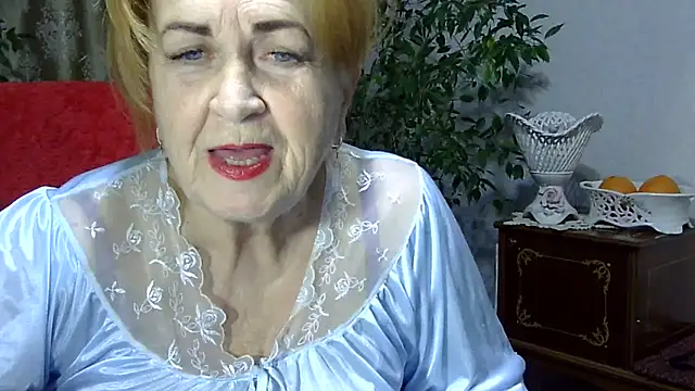 Snapshot of Emma52610 chatting on 12-21-24, 05:18 Emma52610 online show from 12-21-24, 05:18