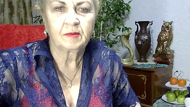 Snapshot of Emma52610 chatting on 02-08-25, 05:50 Emma52610 online show from 02-08-25, 05:50