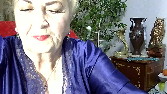 Snapshot of Emma52610 chatting on 02-18-25, 05:21 Emma52610 online show from 02-18-25, 05:21