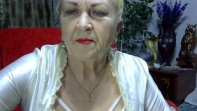 Snapshot of Emma52610 chatting on 03-18-25, 06:04 Emma52610 online show from 03-18-25, 06:04