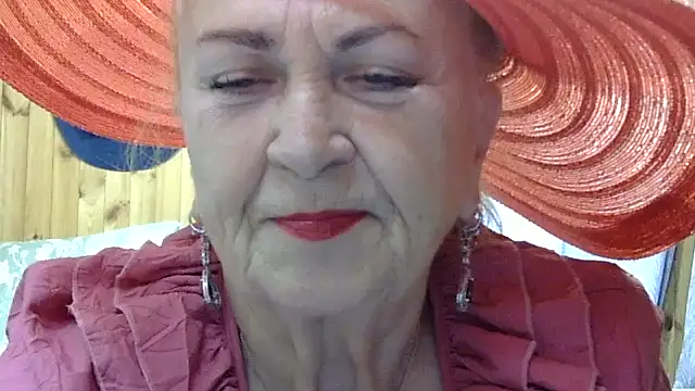 Snapshot of Emma52610 chatting on 10-22-25, 06:57 Emma52610 online show from 10-22-25, 06:57