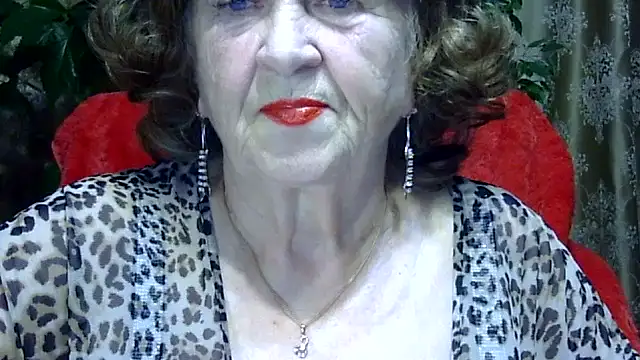 Emma52610 online show from 11-28-25, 04:31