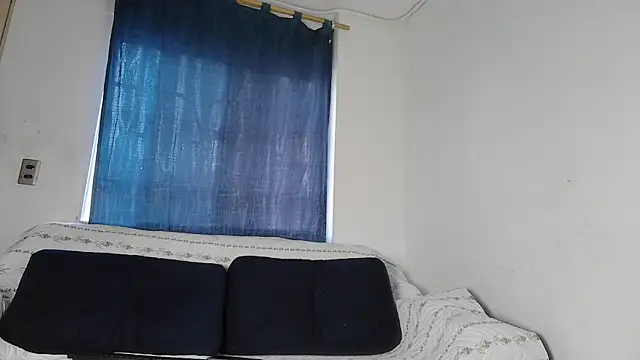 Snapshot of luna_sexxy chatting on 02-12-26, 07:53 luna sexxy online show from 02-12-26, 07:53