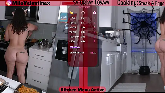 Snapshot of MilaValentina chatting on 10-18-25, 05:10 MilaValentina online show from 10-18-25, 05:10