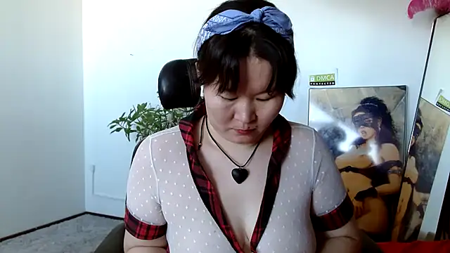 Snapshot of Akira_xx chatting on 02-06-25, 09:00 Akira xx online show from 02-06-25, 09:00