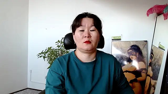 Snapshot of Akira_xx chatting on 02-07-25, 02:40 Akira xx online show from 02-07-25, 02:40