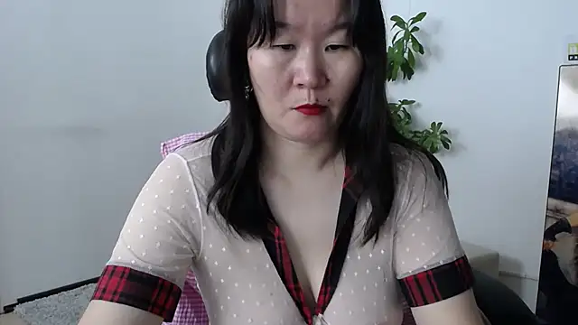 Snapshot of Akira_xx chatting on 10-09-25, 02:31 Akira xx online show from 10-09-25, 02:31