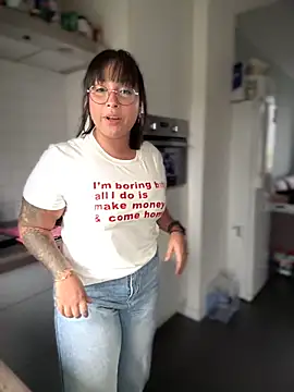 DannaaMeliza online show from 12-14-24, 11:07