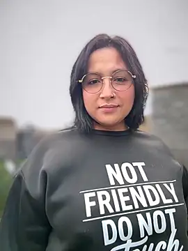 DannaaMeliza online show from 01-03-25, 03:22