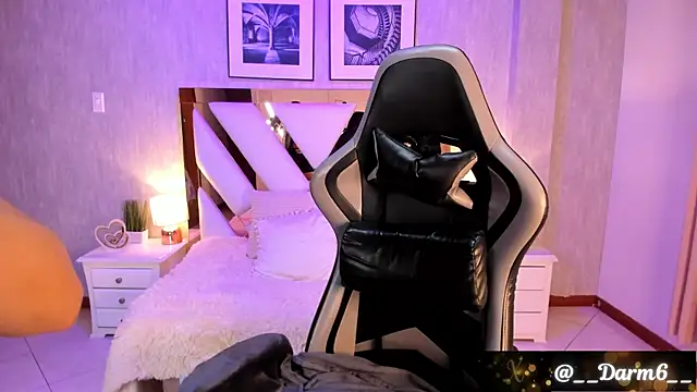 Lia Simons online show from 09-26-25, 02:59