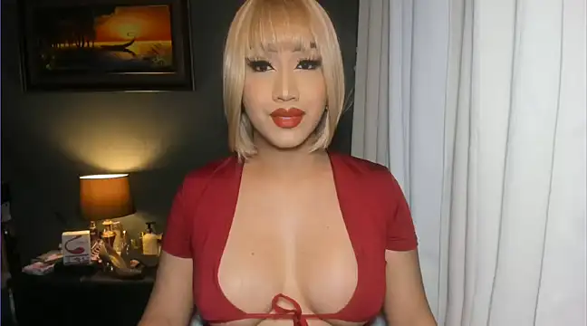 Snapshot of AliciaGundersen chatting on 03-16-25, 09:16 AliciaGundersen online show from 03-16-25, 09:16