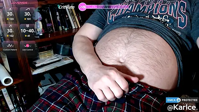 Snapshot of karlce chatting on 03-06-25, 03:35 karlce online show from 03-06-25, 03:35