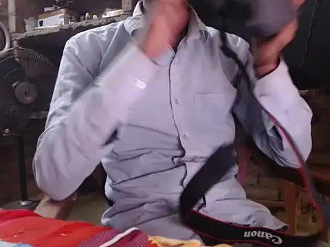 Snapshot of ThethunderPo chatting on 12-22-24, 06:49 ThethunderPo online show from 12-22-24, 06:49