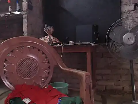 Snapshot of ThethunderPo chatting on 02-25-25, 03:52 ThethunderPo online show from 02-25-25, 03:52