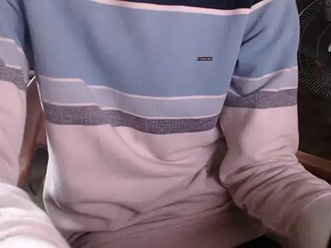 Snapshot of ThethunderPo chatting on 02-28-25, 01:37 ThethunderPo online show from 02-28-25, 01:37