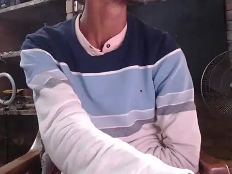 Snapshot of ThethunderPo chatting on 03-02-25, 03:56 ThethunderPo online show from 03-02-25, 03:56