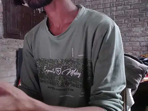 Snapshot of ThethunderPo chatting on 10-07-25, 01:58 ThethunderPo online show from 10-07-25, 01:58