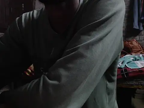 Snapshot of ThethunderPo chatting on 11-01-25, 03:25 ThethunderPo online show from 11-01-25, 03:25