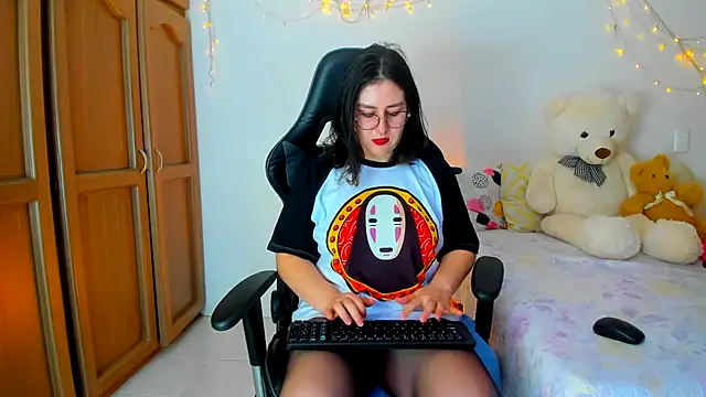 Snapshot of Susan_Foxx chatting on 01-09-25, 08:11 Susan Foxx online show from 01-09-25, 08:11