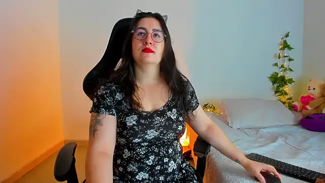 Susan Foxx online show from 04-29-26, 06:03