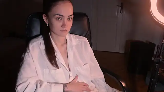 EvelynGG online show from 01-13-25, 11:08