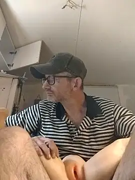 ROBERT0516 online show from 11-15-25, 01:18