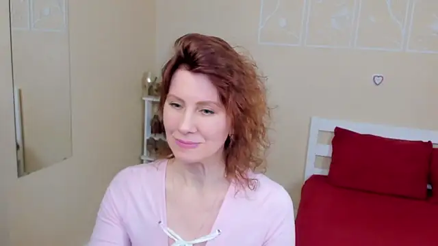 FoxySophia online show from 03-22-25, 11:42