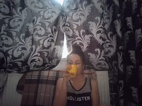 LindaStarS online show from 03-19-25, 05:08