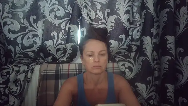 LindaStarS online show from 09-29-25, 05:12