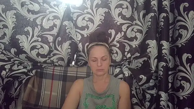LindaStarS online show from 06-04-26, 05:13