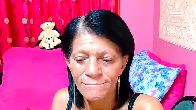 Snapshot of SLUTTYROXY chatting on 02-08-25, 03:41 SLUTTYROXY online show from 02-08-25, 03:41