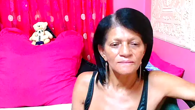 Snapshot of SLUTTYROXY chatting on 02-08-25, 09:56 SLUTTYROXY online show from 02-08-25, 09:56