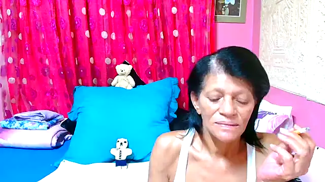 Snapshot of SLUTTYROXY chatting on 02-09-25, 01:22 SLUTTYROXY online show from 02-09-25, 01:22