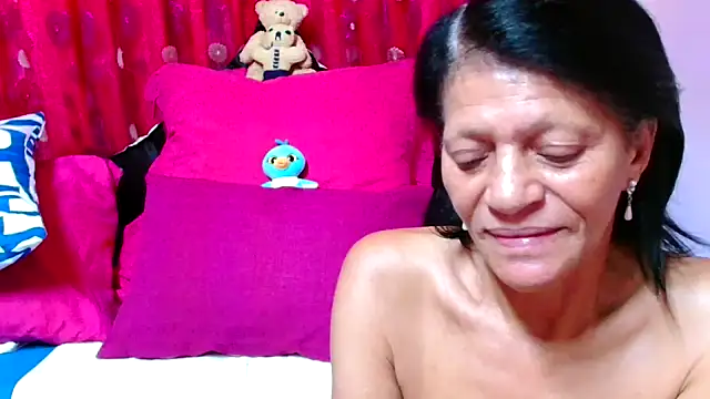 Snapshot of SLUTTYROXY chatting on 09-13-25, 05:18 SLUTTYROXY online show from 09-13-25, 05:18