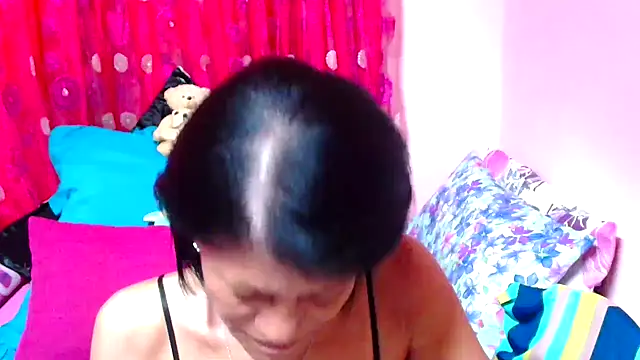 Snapshot of SLUTTYROXY chatting on 09-18-25, 07:21 SLUTTYROXY online show from 09-18-25, 07:21