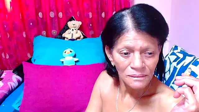 Snapshot of SLUTTYROXY chatting on 09-26-25, 06:28 SLUTTYROXY online show from 09-26-25, 06:28