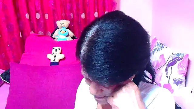 Snapshot of SLUTTYROXY chatting on 10-02-25, 06:59 SLUTTYROXY online show from 10-02-25, 06:59