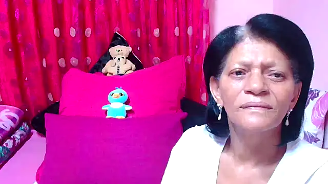 Snapshot of SLUTTYROXY chatting on 10-12-25, 05:45 SLUTTYROXY online show from 10-12-25, 05:45