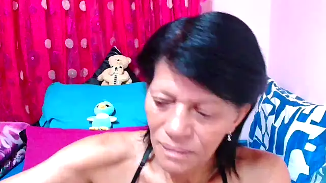 Snapshot of SLUTTYROXY chatting on 10-24-25, 05:31 SLUTTYROXY online show from 10-24-25, 05:31