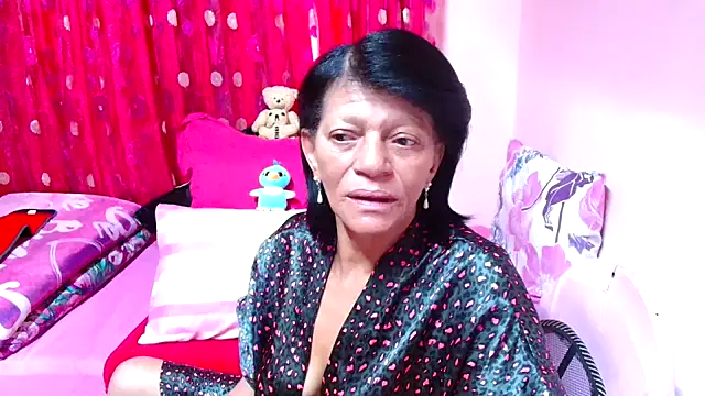 Snapshot of SLUTTYROXY chatting on 11-05-25, 06:35 SLUTTYROXY online show from 11-05-25, 06:35