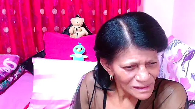 Snapshot of SLUTTYROXY chatting on 11-05-25, 06:41 SLUTTYROXY online show from 11-05-25, 06:41