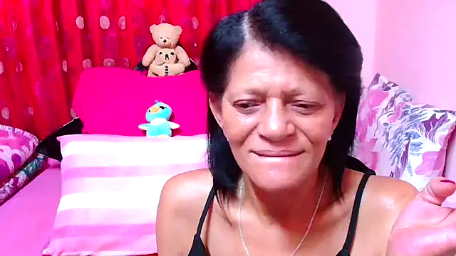 Snapshot of SLUTTYROXY chatting on 11-11-25, 05:40 SLUTTYROXY online show from 11-11-25, 05:40