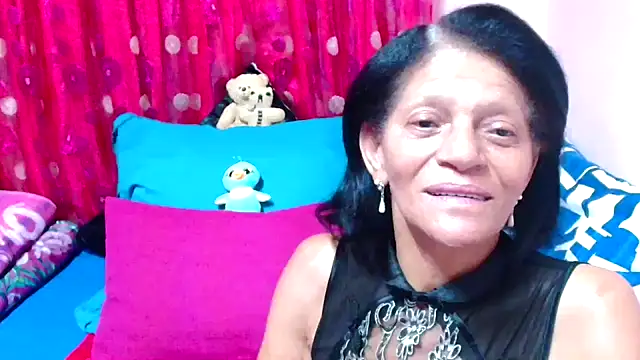 Snapshot of SLUTTYROXY chatting on 11-23-25, 08:19 SLUTTYROXY online show from 11-23-25, 08:19