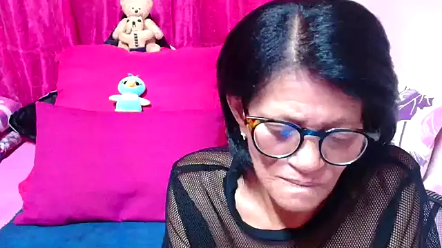 Snapshot of SLUTTYROXY chatting on 11-27-25, 07:16 SLUTTYROXY online show from 11-27-25, 07:16